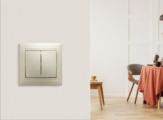 Legrand Valena Крем Выключатель 2-клавишный