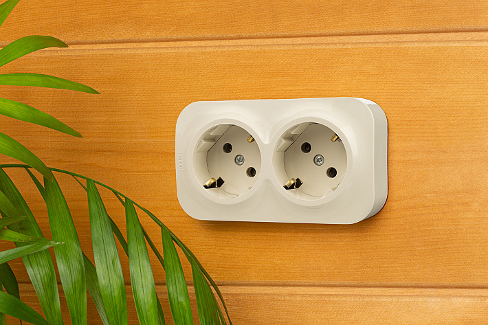 Legrand Quteo IP 20 Слоновая кость Розеточный блок с предварительным подключением 2 x 2К+З без шторок - 16 A - 250 В~
