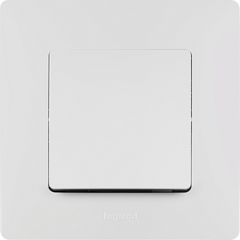 Legrand Etika Белый Переключатель 10А, Винтовые клеммы