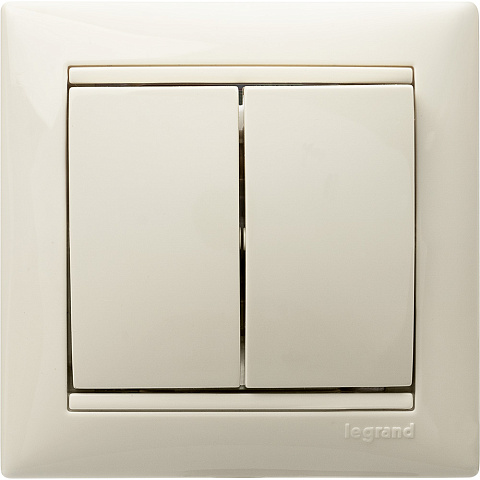 Legrand Valena Крем Выключатель 2-клавишный